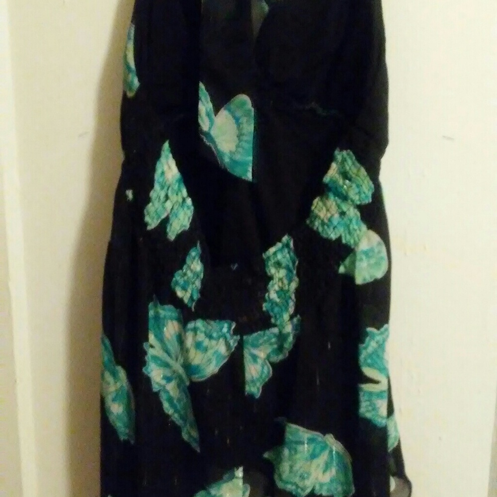 Clothes - Picture 2 of 2